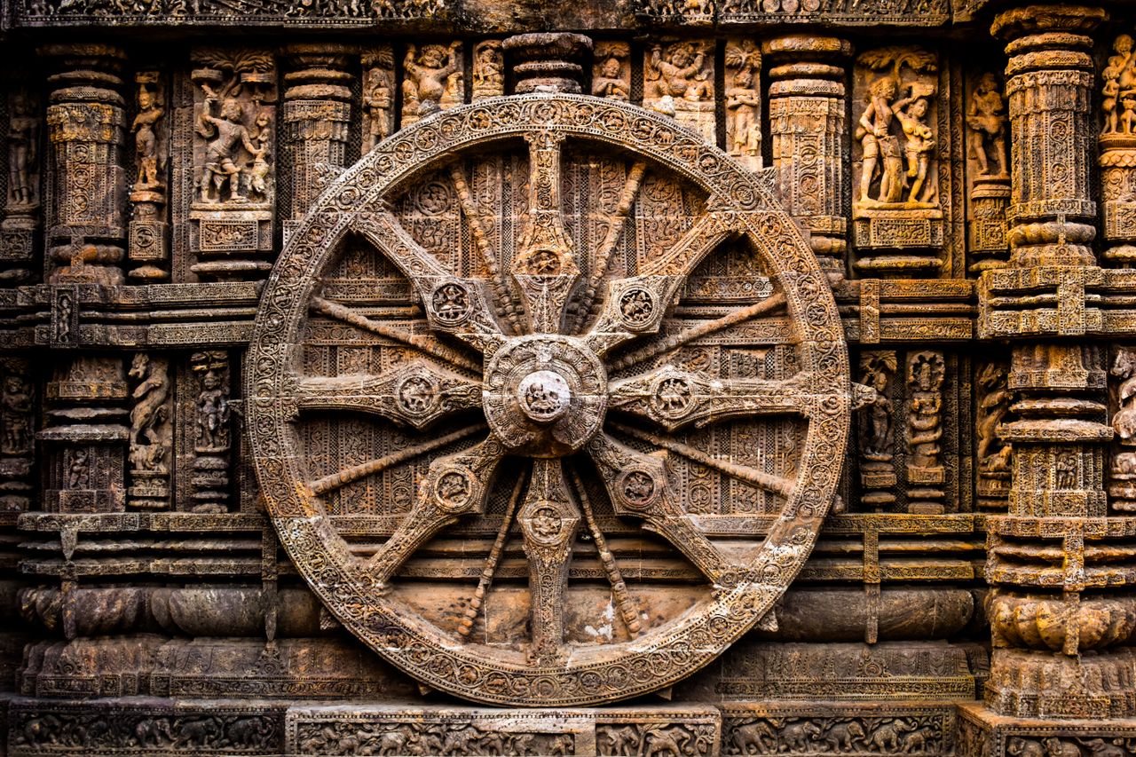 Sacred Temples, Dolphins & Coastal Wonders – Puri Heritage & Nature Tour Puri | Konark | Chilika Lake