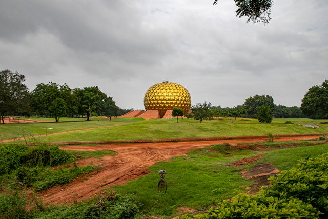 A Journey Through Heritage, Beaches & Serenity – Pondicherry Heritage & Serenity Tour White Town | Auroville | Paradise Beach | Promenade Beach
