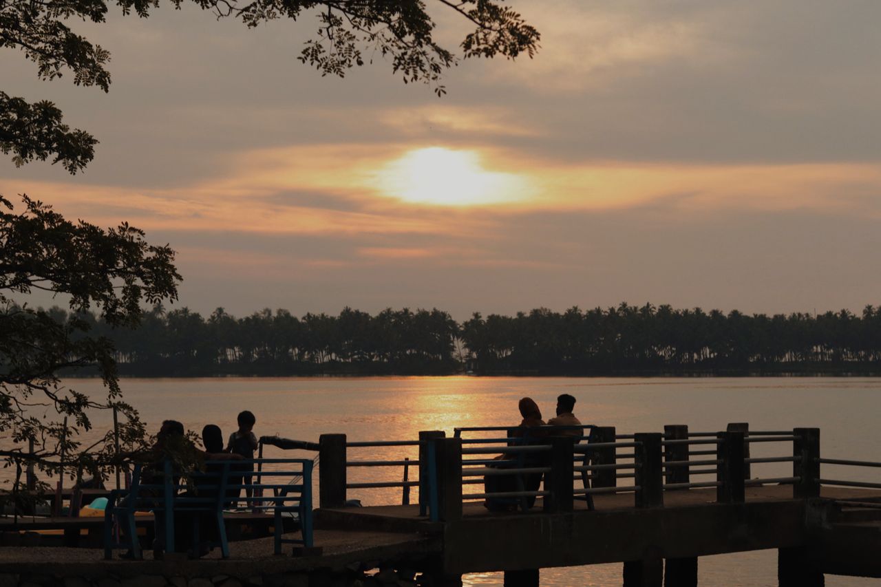 Serene Backwaters & Coastal Charm – Kerala Backwaters Escape Kochi | Alleppey