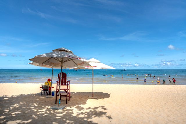 Vietnam Explorer – North, Central & South Vietnam Journey Hanoi | Halong Bay | Da Nang | Hoi An | Ho Chi Minh City